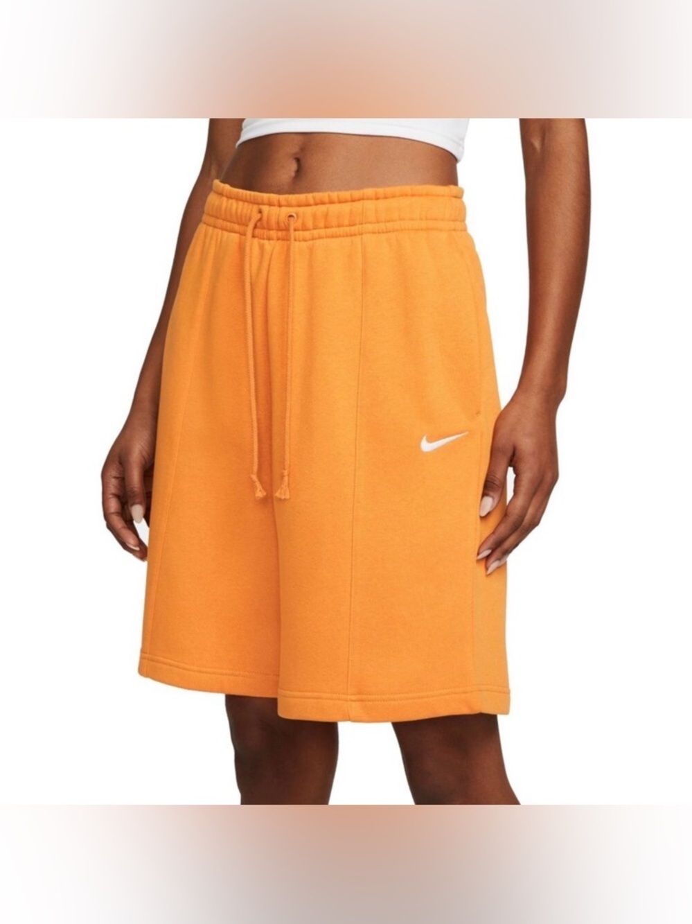 Nike Women Sportswear Essential Fleece High-Rise Short- XS